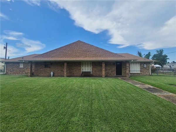 811 E HOOVER Street, Destrehan, LA 70047