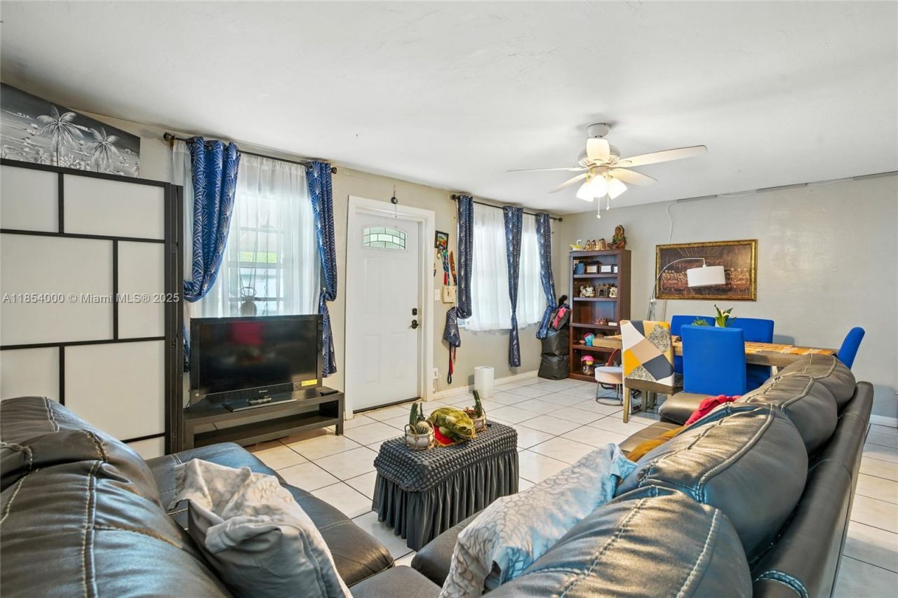 3633 SW 17th St, Fort Lauderdale, FL 33312 Photo