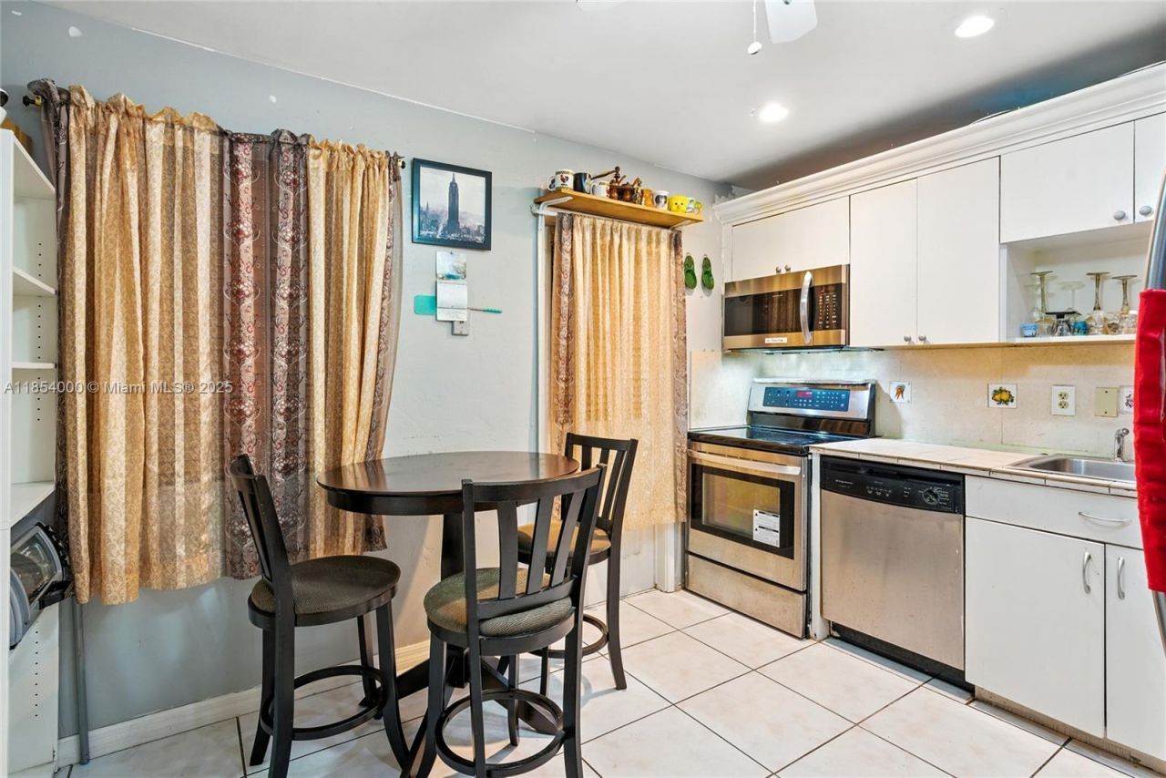 3633 SW 17th St, Fort Lauderdale, FL 33312 Photo