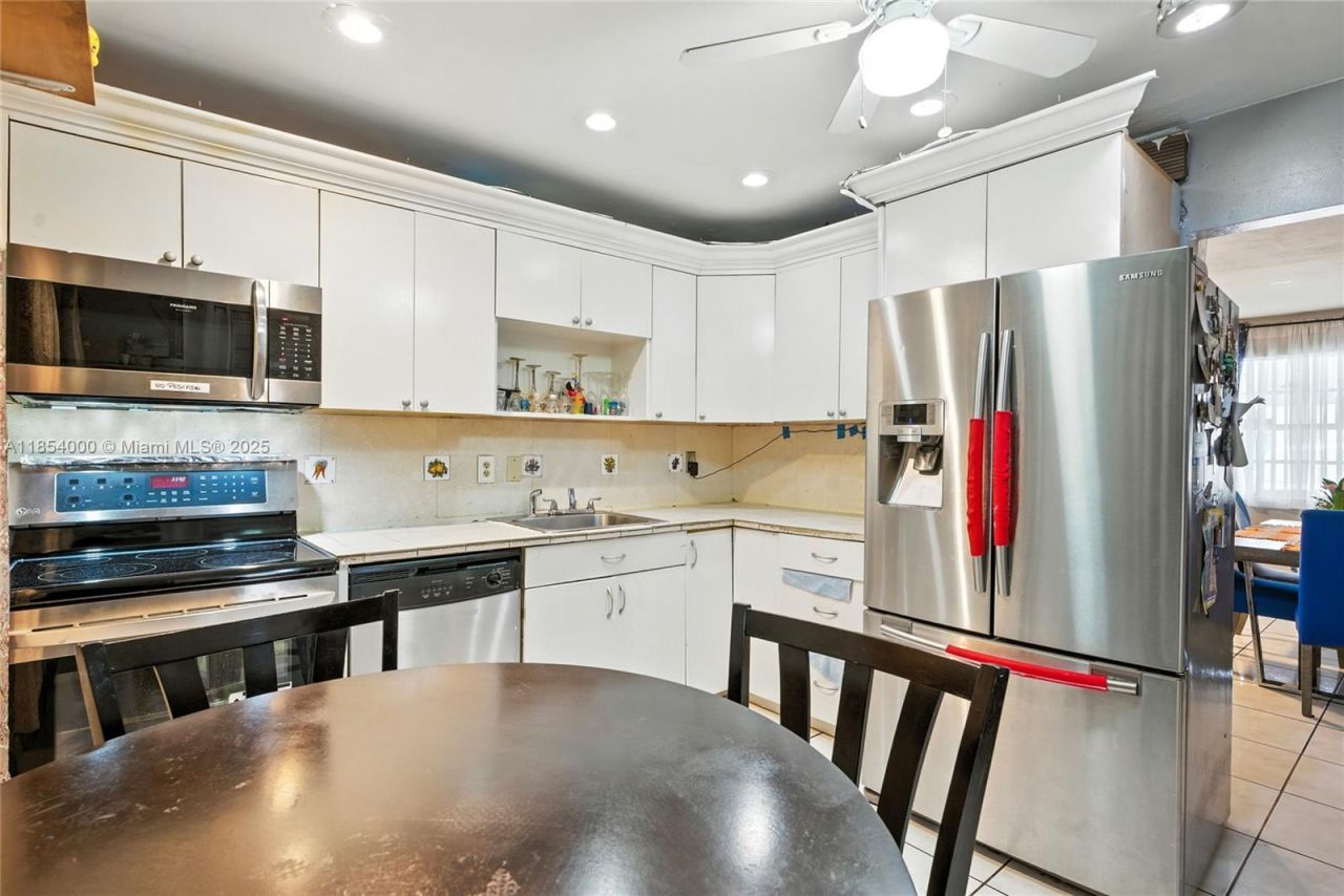 3633 SW 17th St, Fort Lauderdale, FL 33312 Photo