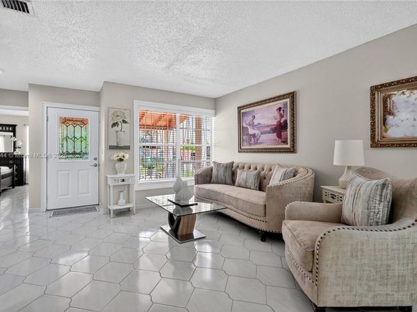 6570 W 2nd Ct, Unit 19C, Hialeah, FL 33012