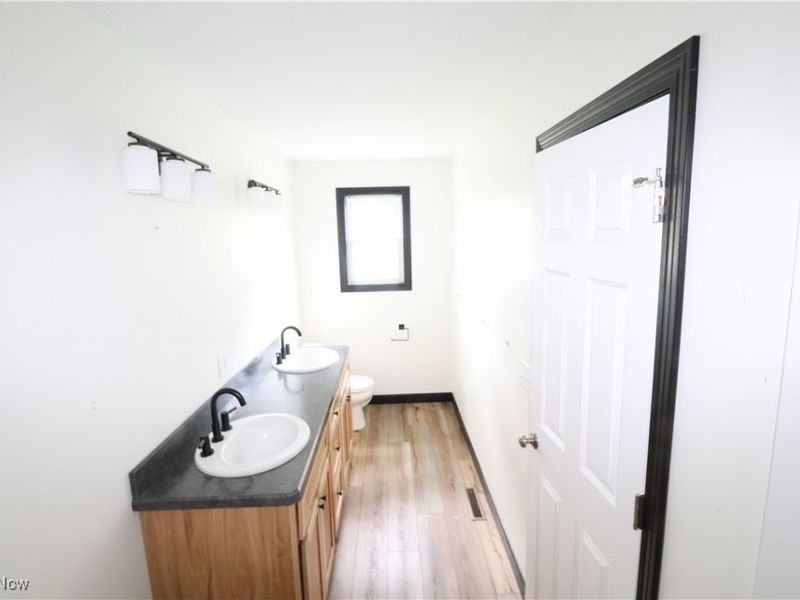 147 N Main Street, Creston, OH 44217 Photo 19