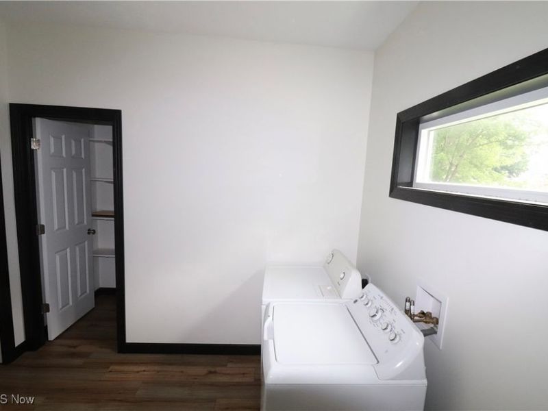 147 N Main Street, Creston, OH 44217 Photo 8