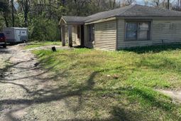 2323 Elder Avenue photo 4