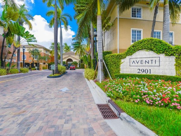 2821 NE 185th St, Unit 408, Aventura, FL 33180