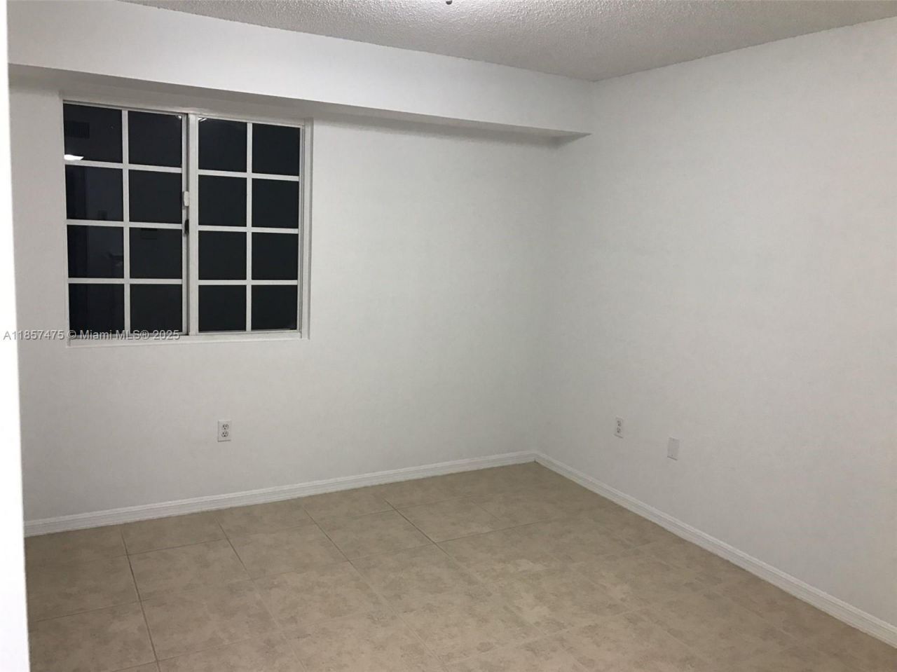 2821 NE 185th St, Unit 408, Aventura, FL 33180 Photo