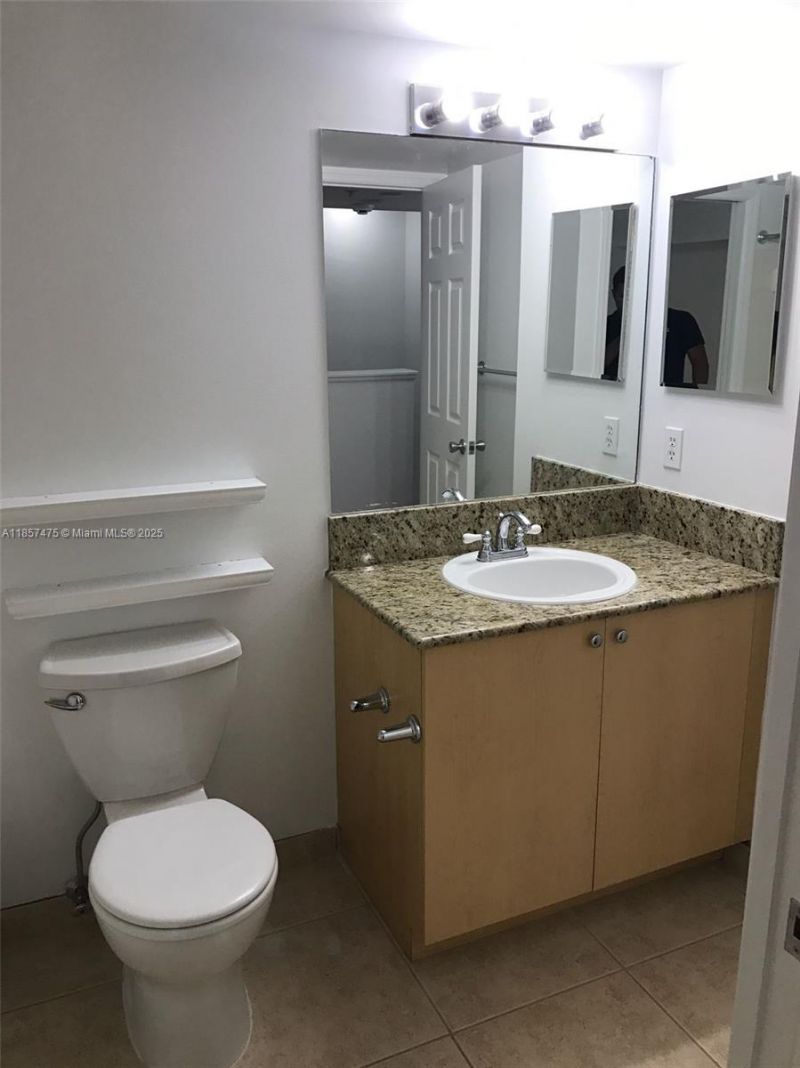 2821 NE 185th St, Unit 408, Aventura, FL 33180 Photo