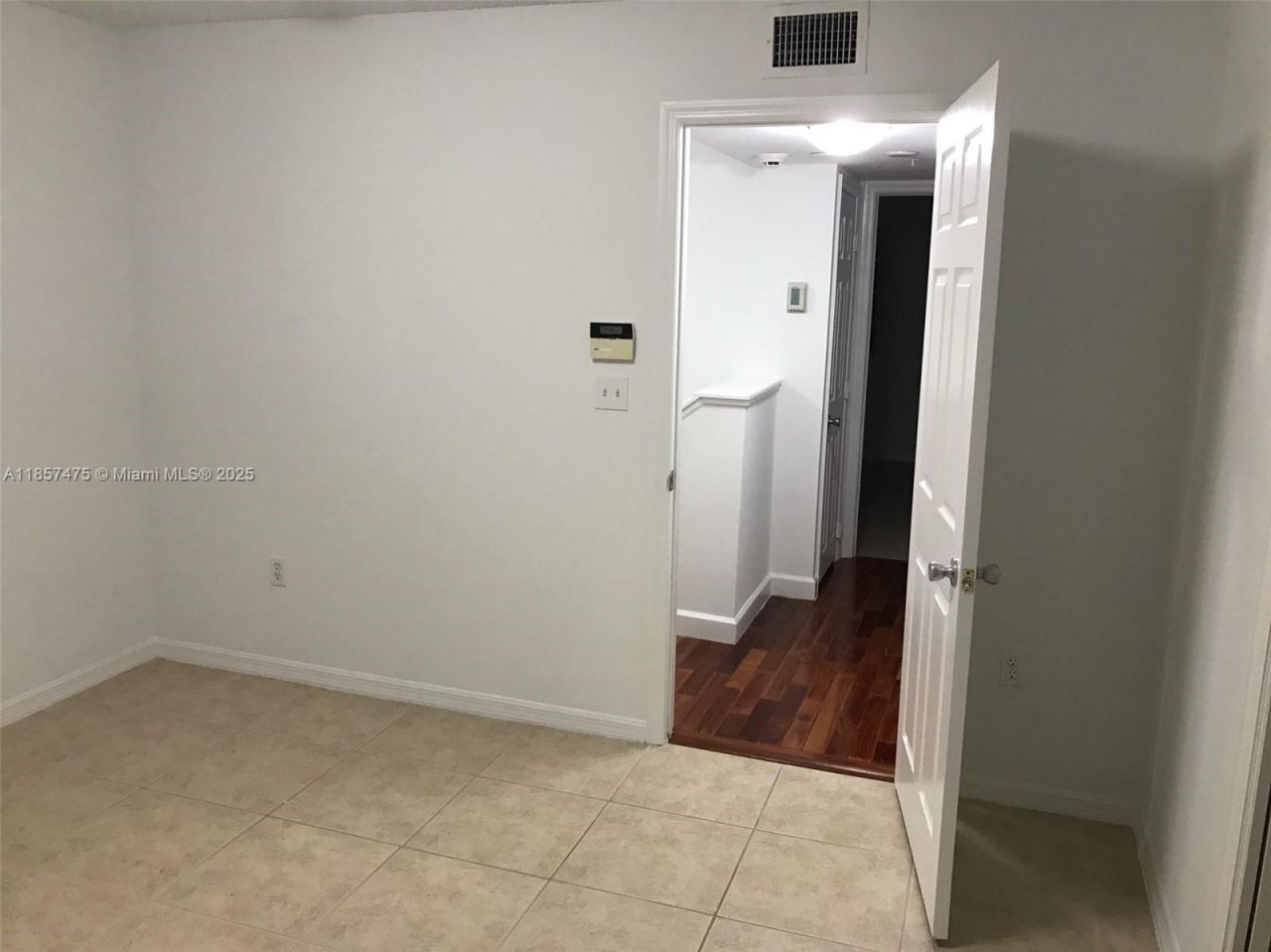 2821 NE 185th St, Unit 408, Aventura, FL 33180 Photo