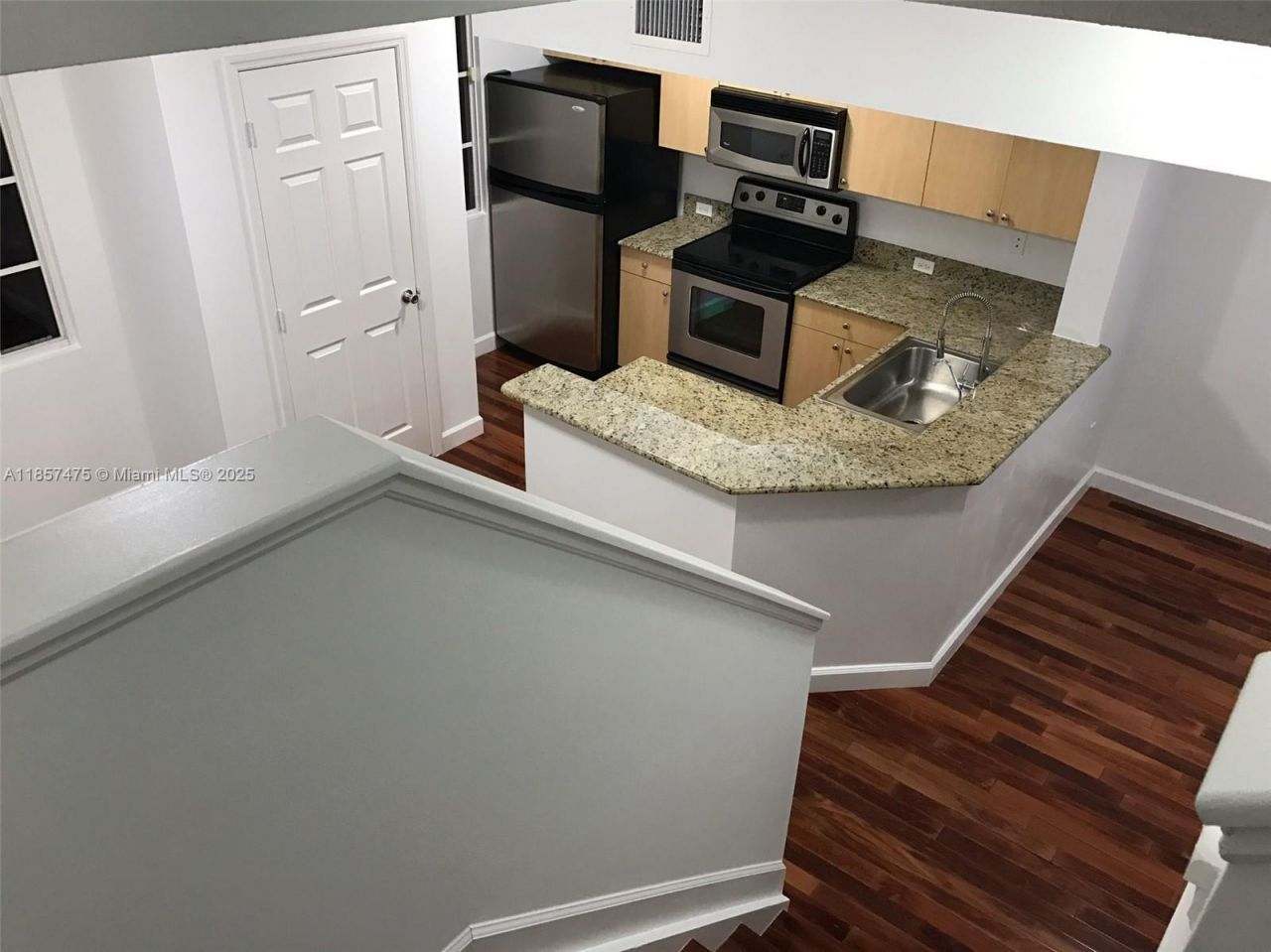 2821 NE 185th St, Unit 408, Aventura, FL 33180 Photo