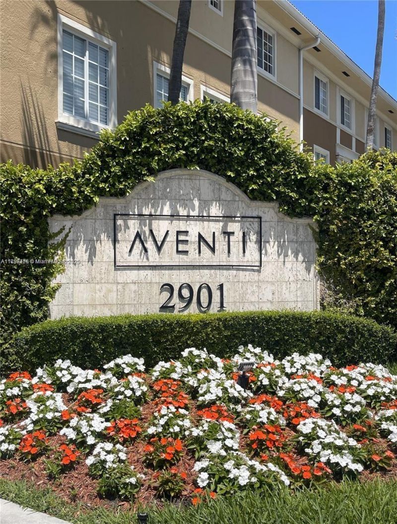 2821 NE 185th St, Unit 408, Aventura, FL 33180 Photo