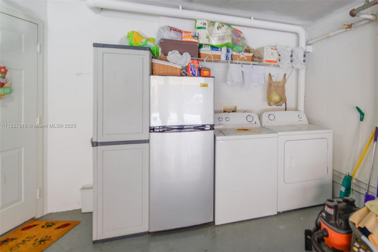 2811 NE 185th St, Unit 801, Aventura, FL 33180 Photo