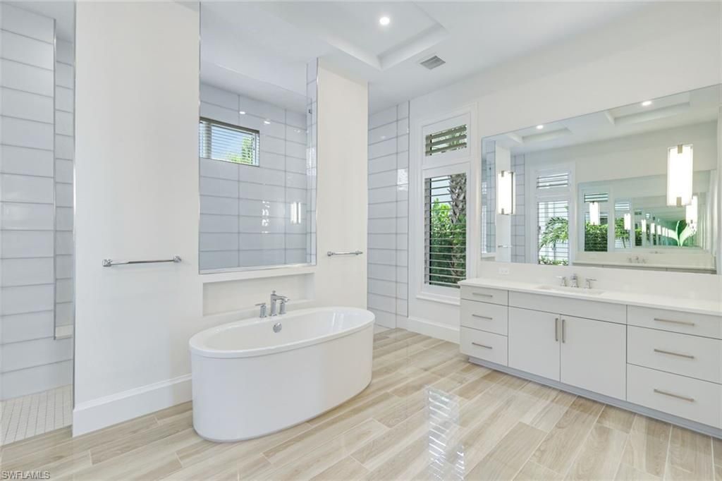 9937 Montiano Dr, Naples, FL 34113 Photo