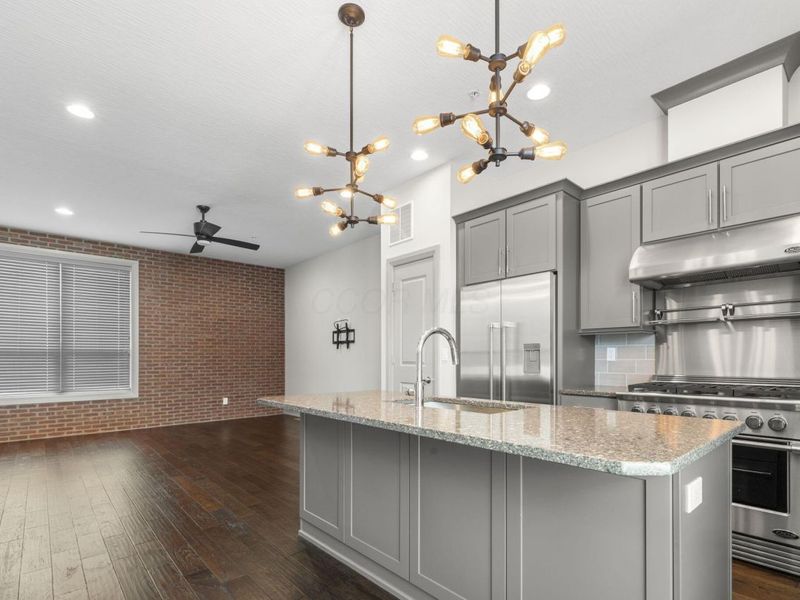 998 Ewing Alley, Unit 998, Columbus, OH 43201 Photo 11