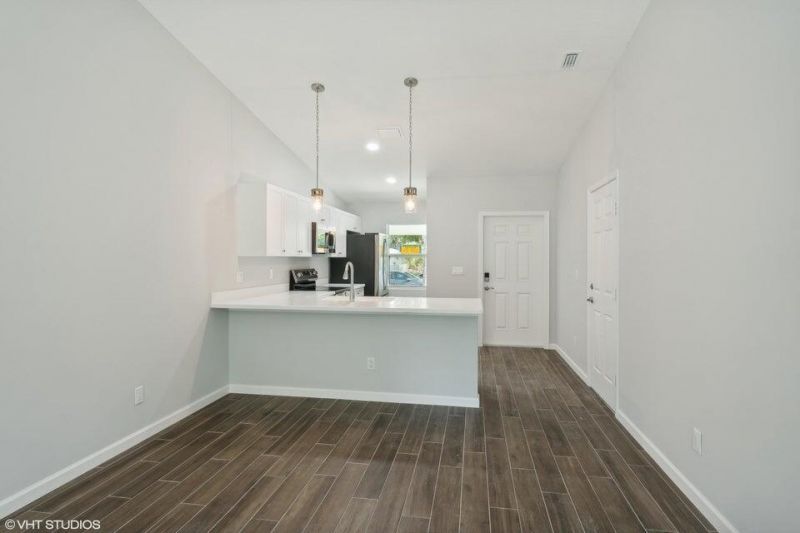 636 35th Street, West Palm Beach, FL 33407 Photo