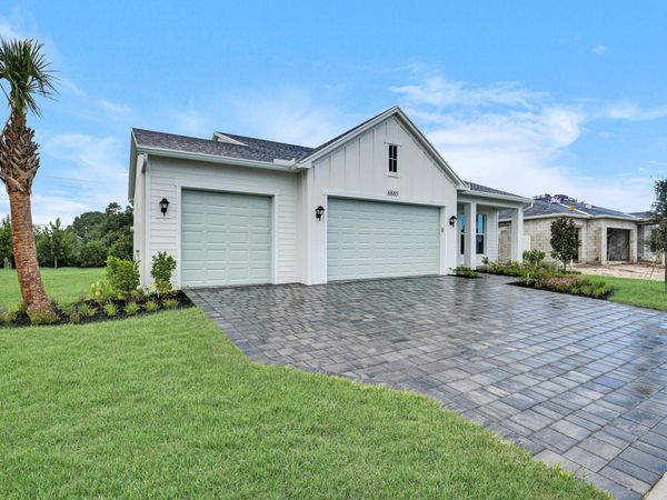 6885 68th Square, Vero Beach, FL 32967