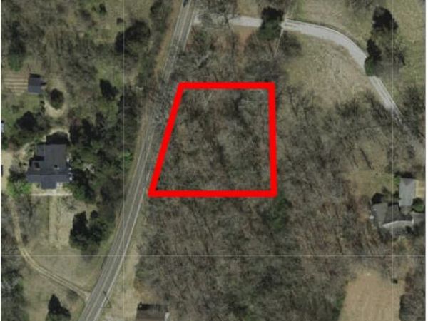 Old West Point Rd, Starkville, MS 39759