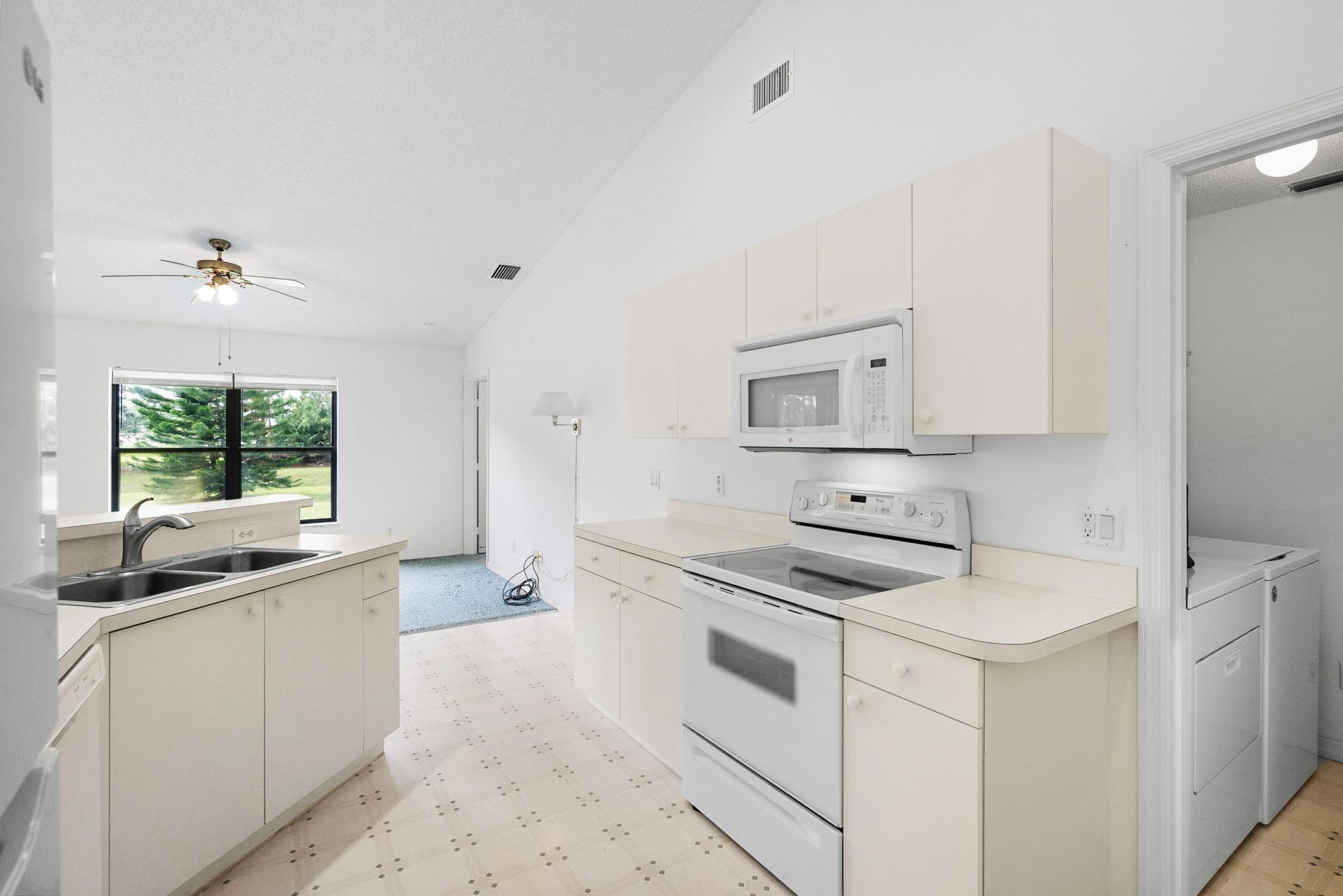 5940 NW Brenda Circle, Port Saint Lucie, FL 34986 Photo