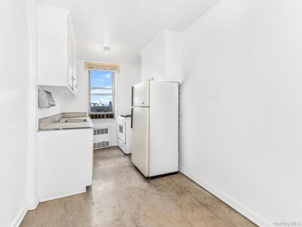 1425 Thieriot Avenue, Unit 6C, Bronx, NY 10460