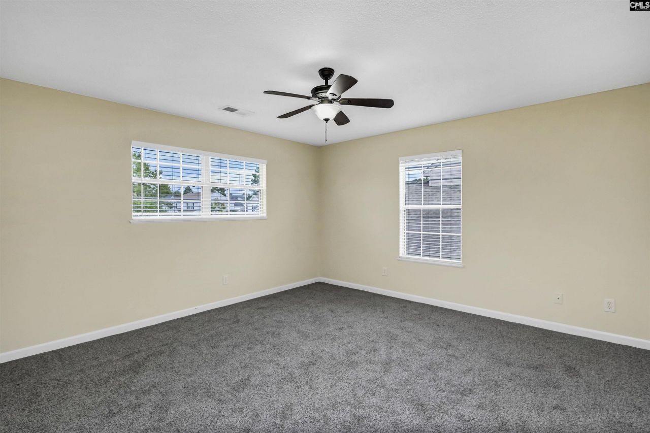 405 Spring Oak Lane Photo 16