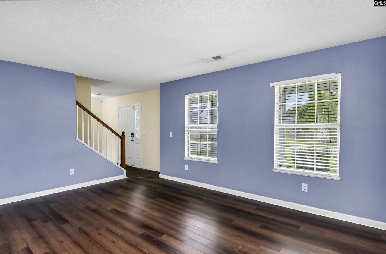 405 Spring Oak Lane Photo 6