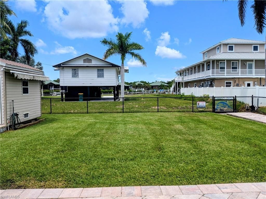 313 Copeland Ave N, Everglades City, Fl 34139 Photo