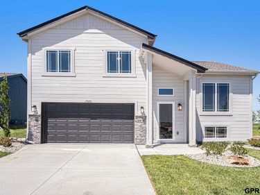 21059 Jefferson Street, Elkhorn, NE 68022