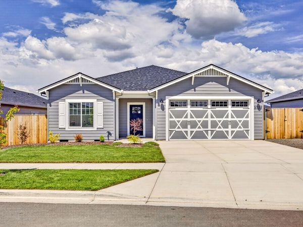 3727 Carlin Drive, Medford, OR 97504