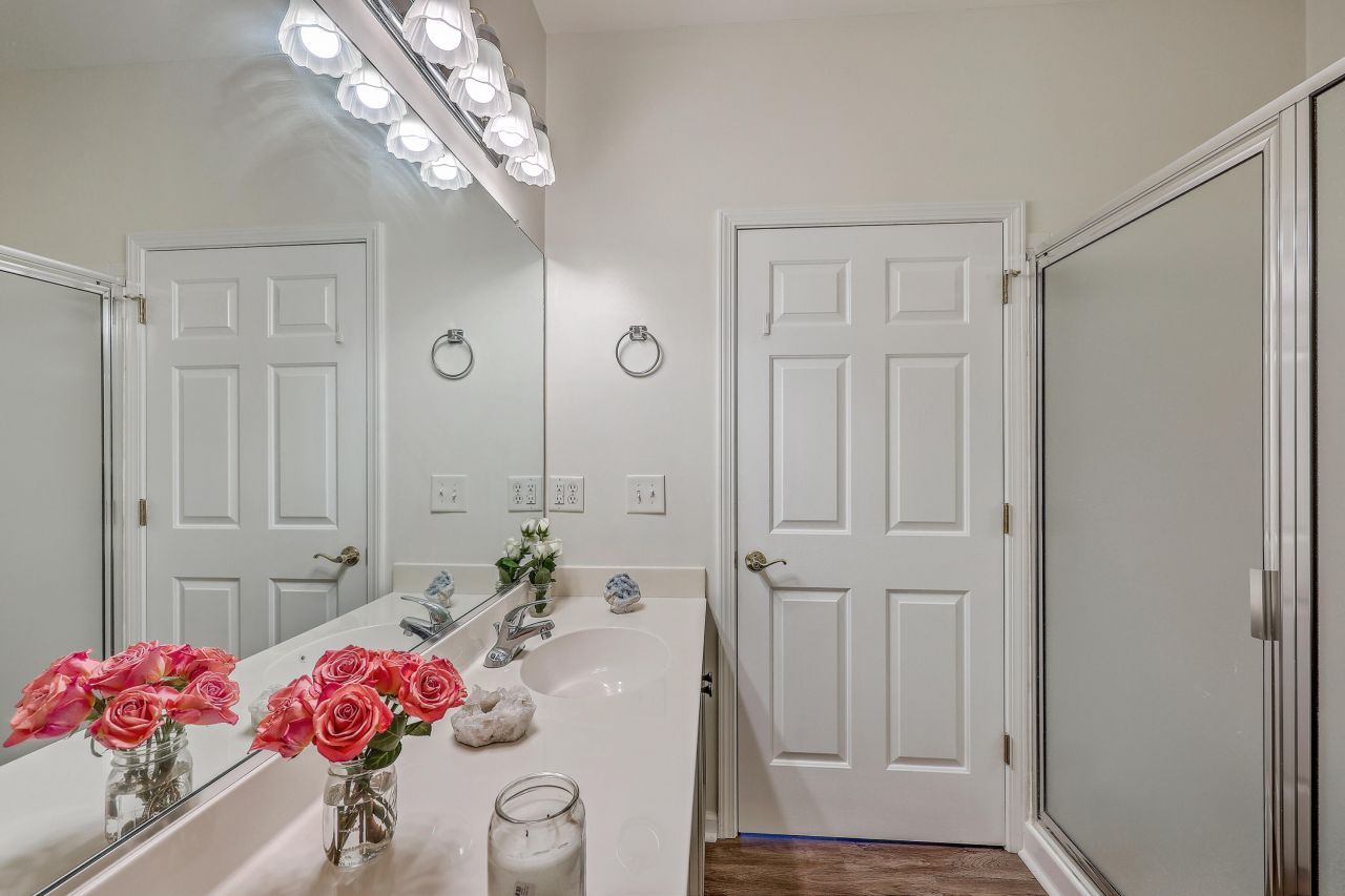 8800 Dorchester Road Photo 14