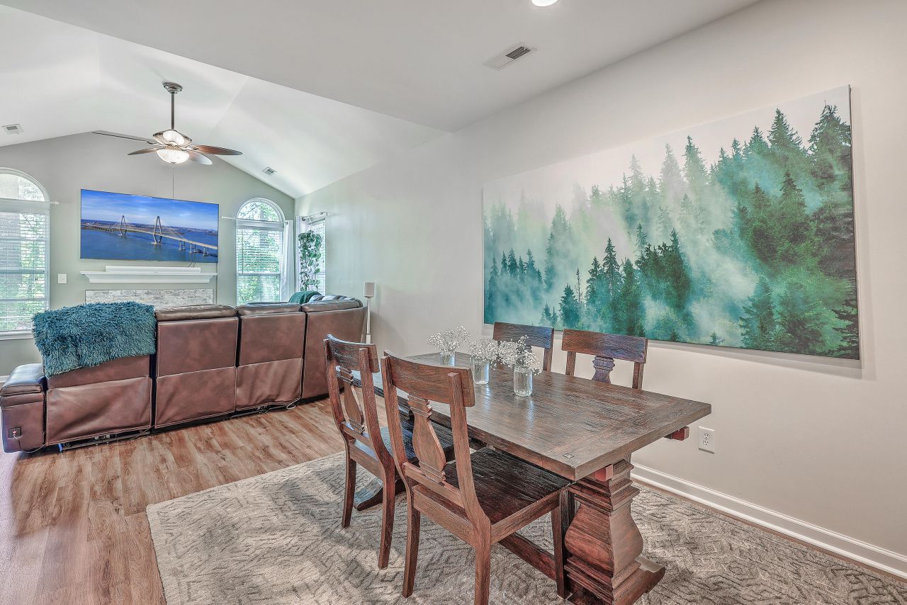 8800 Dorchester Road Photo 8