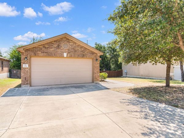 938 Spello Circle, San Antonio, TX 78253