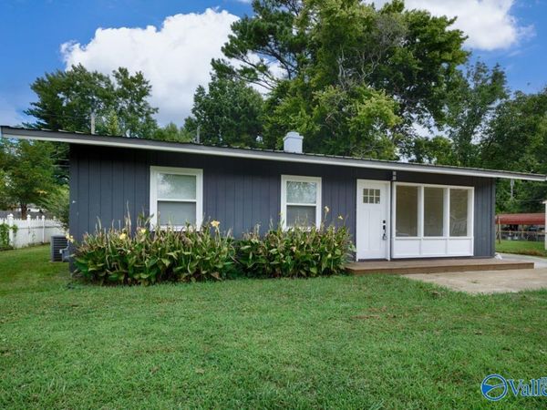 1703 Oakwood Avenue, Huntsville, AL 35801