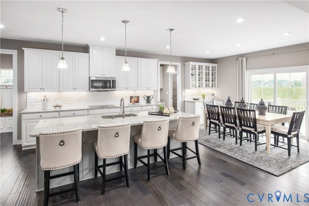 6737 Holly Crest Court Moseley, VA 23120