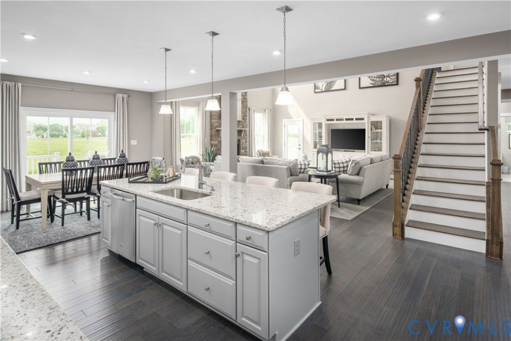 6737 Holly Crest Court Moseley, VA 23120