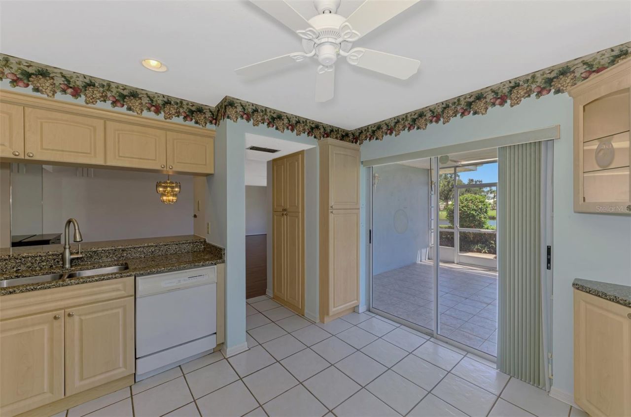 420 Wexford Circle, Unit 124, Venice, FL 34293 Photo