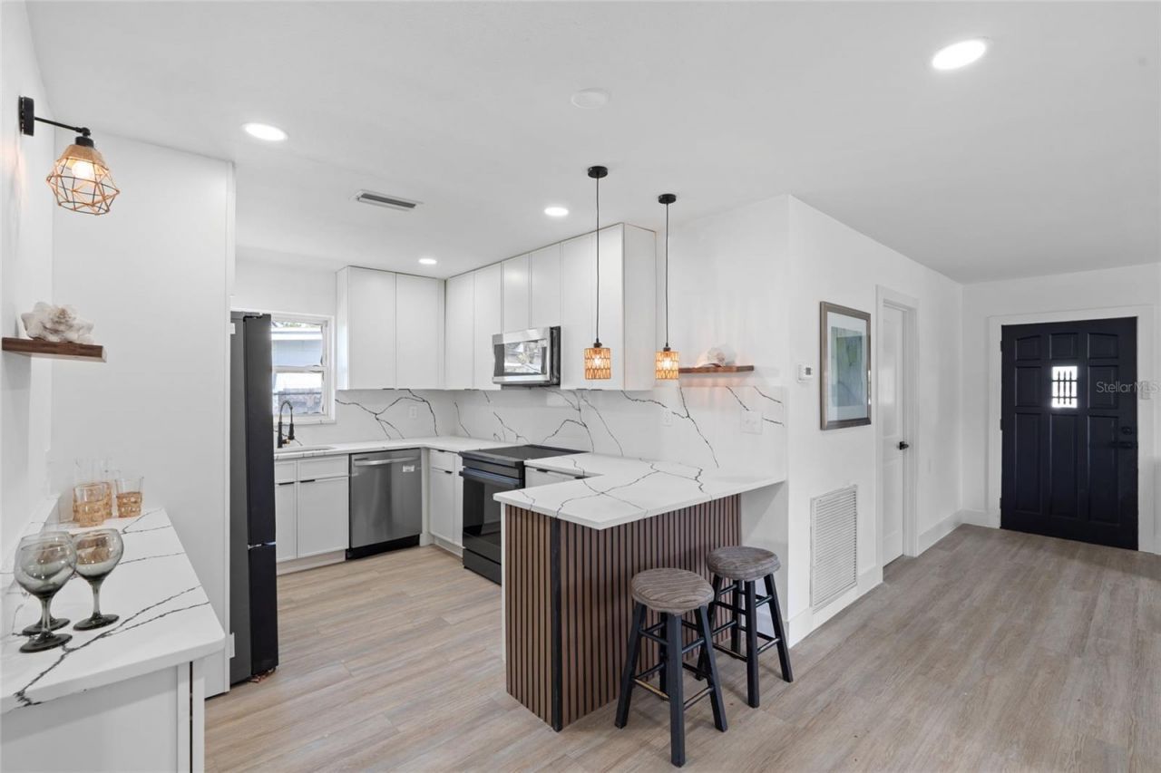 1826 Nevada Avenue Ne, Saint Petersburg, FL 33703 Photo