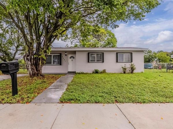 3521 NW 208th Ter, Miami Gardens, FL 33056