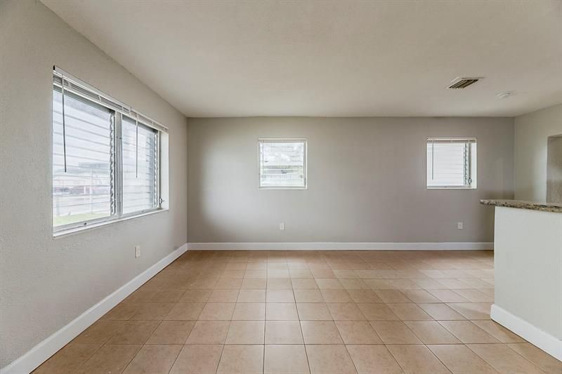 3521 NW 208th Terrace, Miami Gardens, FL 33056 Photo