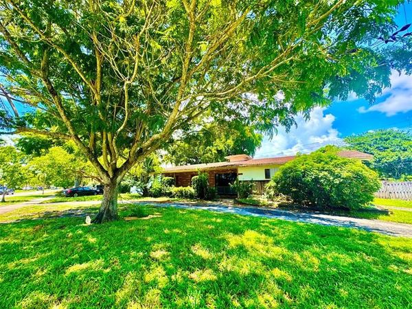 4801 Tyler St, Hollywood, FL 33021