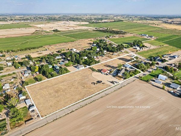 12347 S Hawk Haven, Kuna, ID 83634