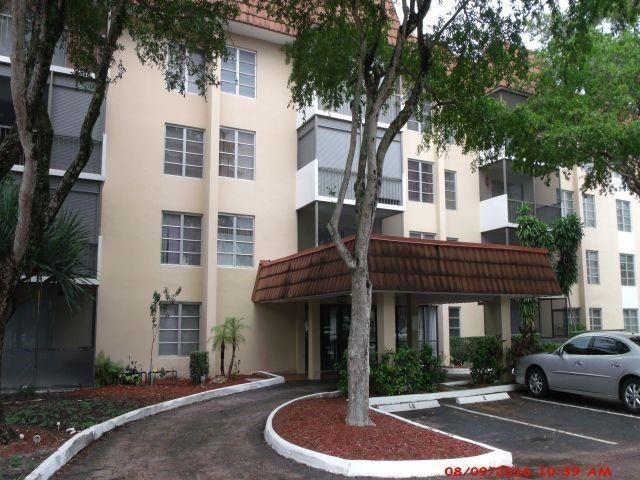 4158 Inverrary Drive, Unit 404, Lauderhill, FL 33319 Photo
