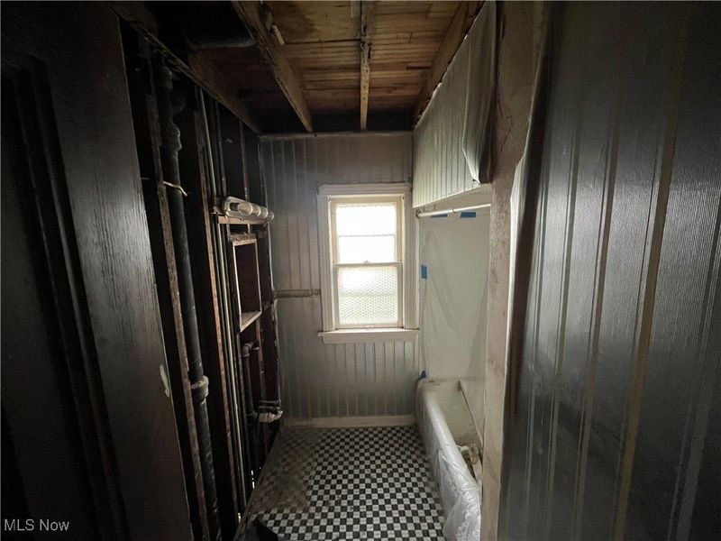 16016 S Lotus Drive, Cleveland, OH 44128 Photo 10