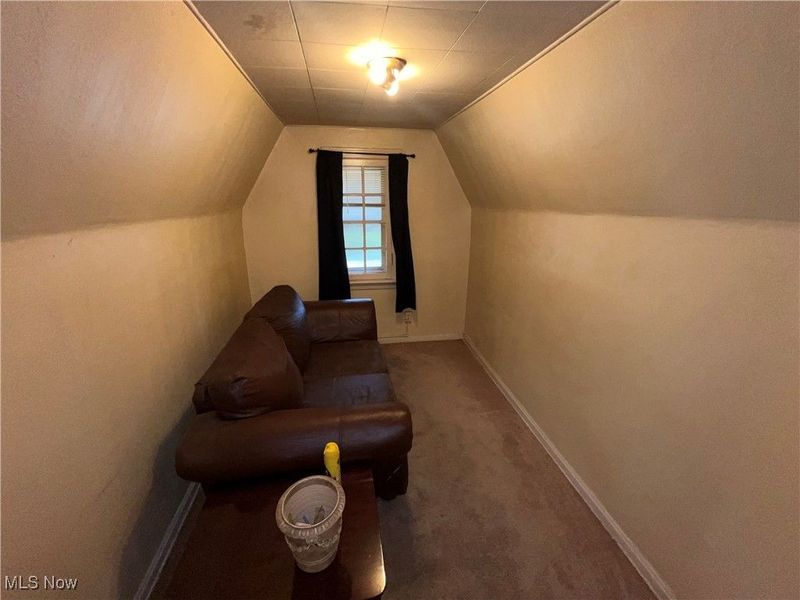 16016 S Lotus Drive, Cleveland, OH 44128 Photo 20