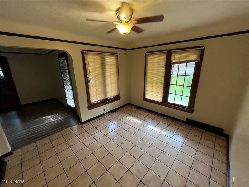 16016 S Lotus Drive, Cleveland, OH 44128 Photo 7