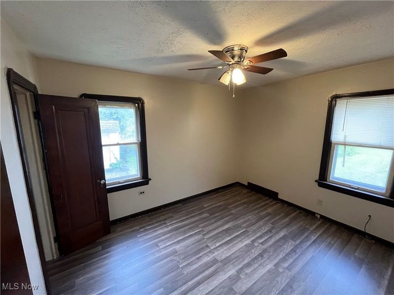 16016 S Lotus Drive, Cleveland, OH 44128 Photo 9