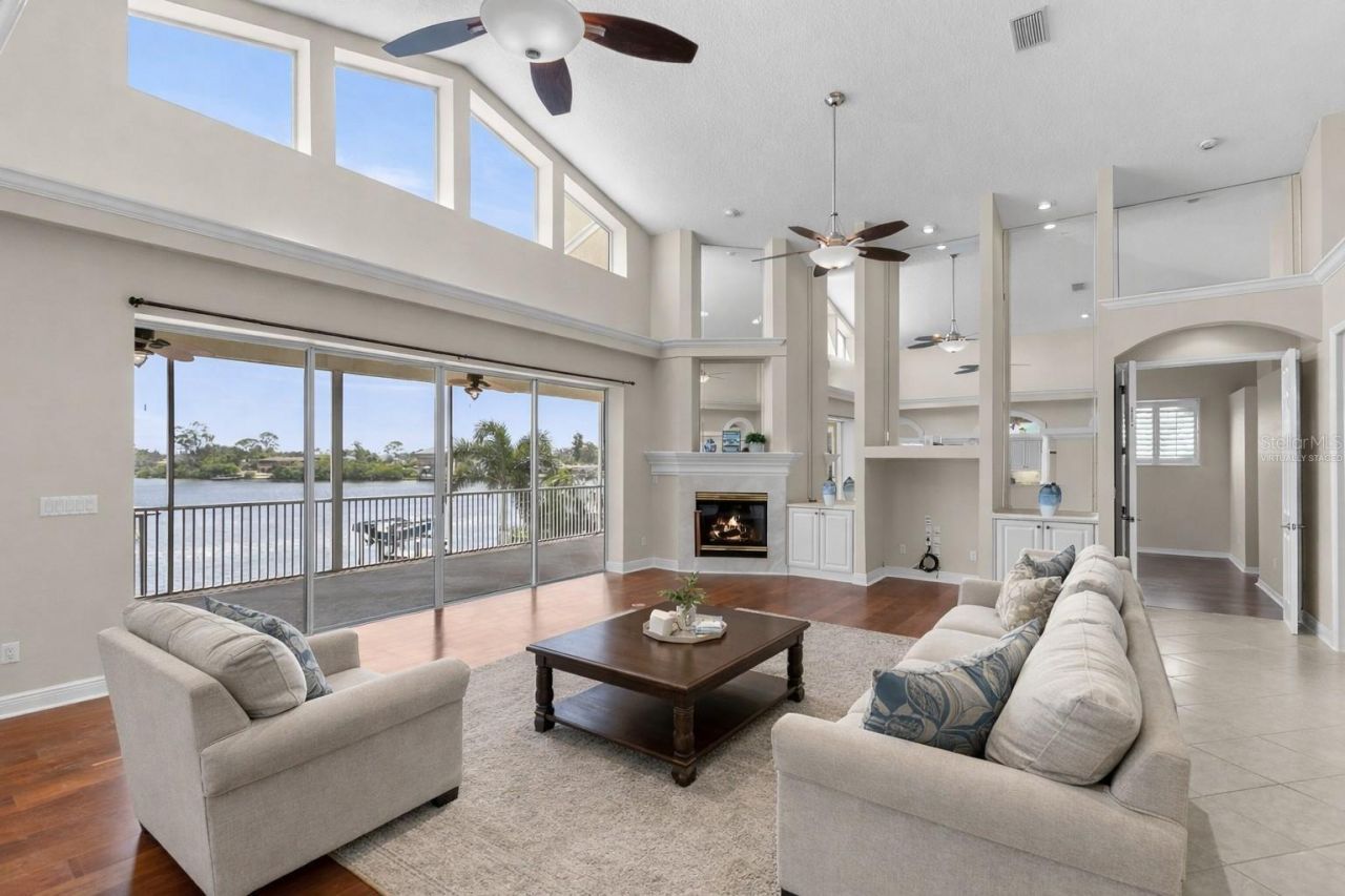 636 Bayshore Drive, Tarpon Springs, FL 34689 Photo