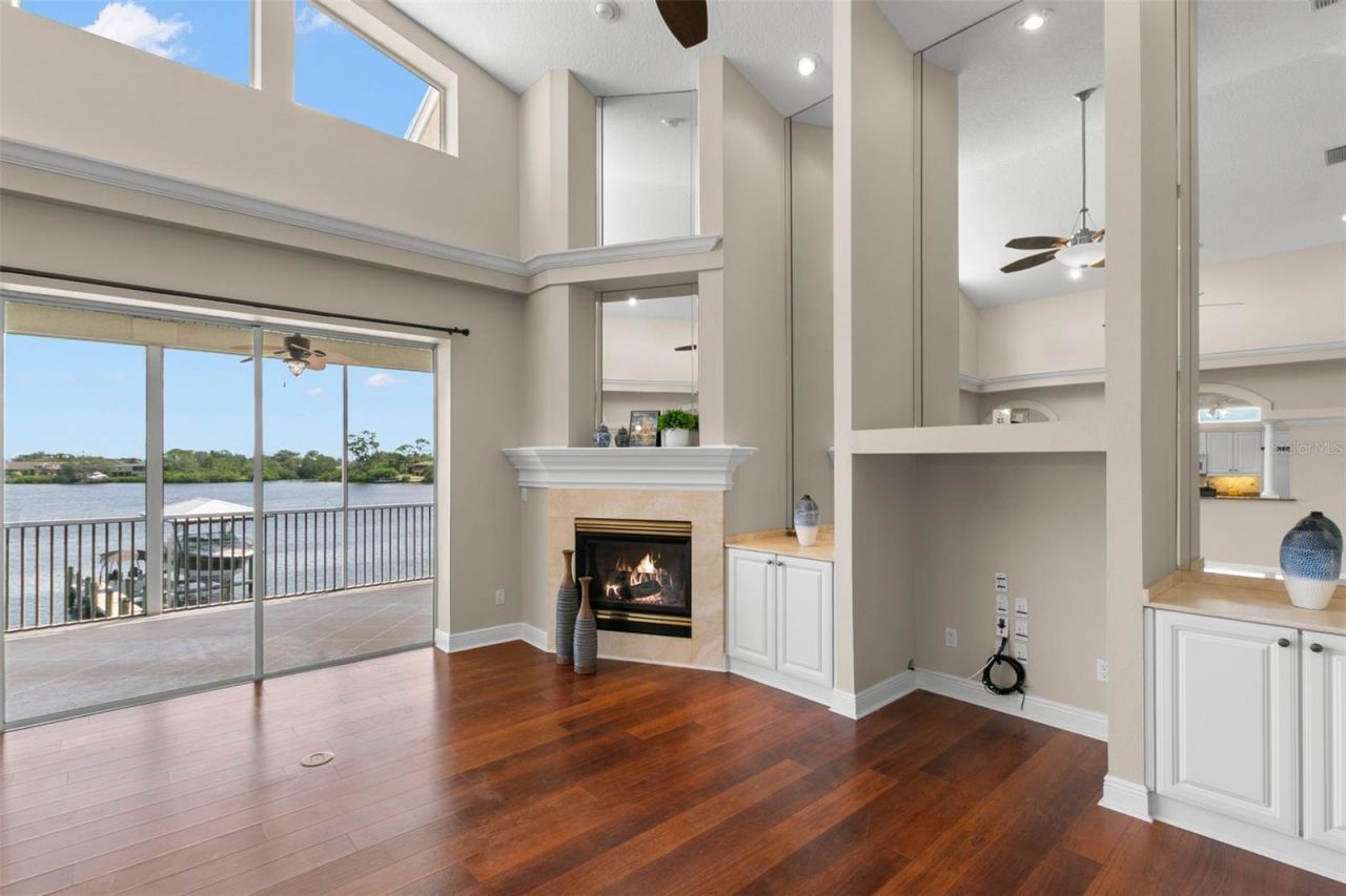 636 Bayshore Drive, Tarpon Springs, FL 34689 Photo