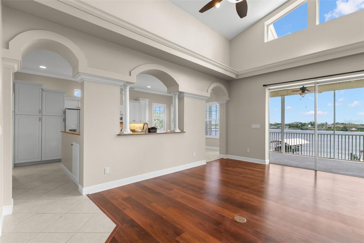 636 Bayshore Drive, Tarpon Springs, FL 34689 Photo