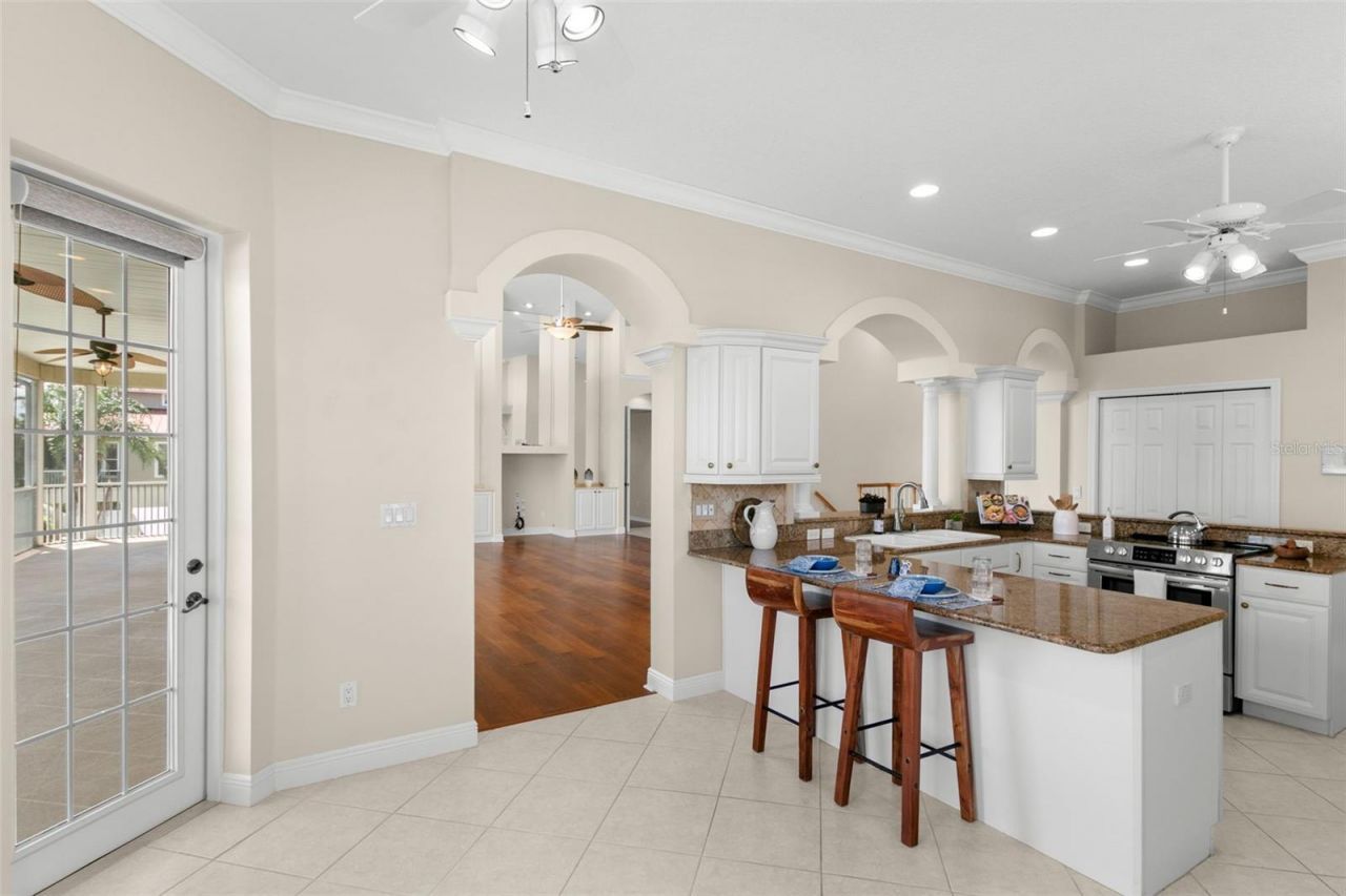 636 Bayshore Drive, Tarpon Springs, FL 34689 Photo