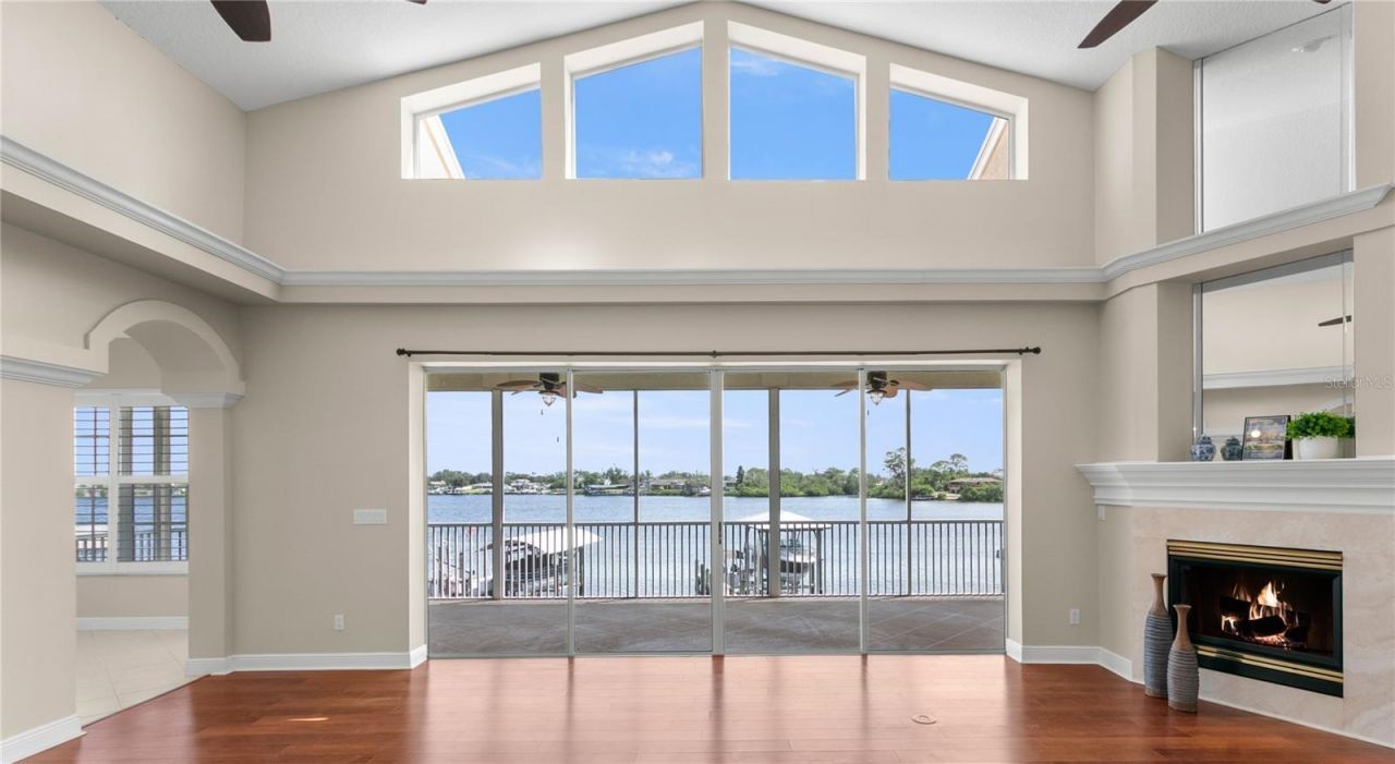 636 Bayshore Drive, Tarpon Springs, FL 34689 Photo