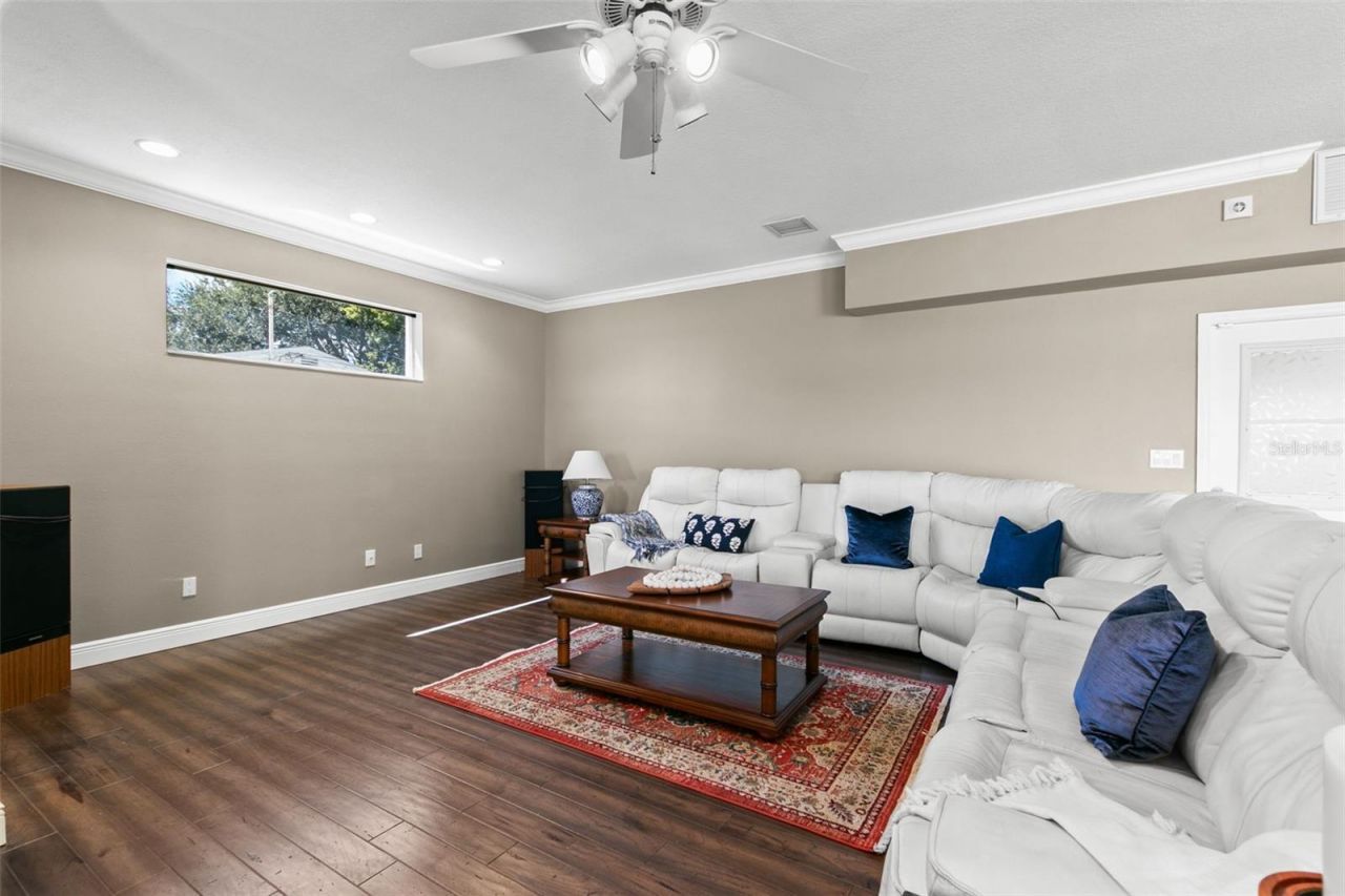 636 Bayshore Drive, Tarpon Springs, FL 34689 Photo